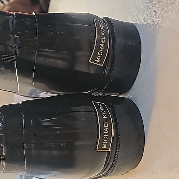 Michael Kors Rainboots 9 - Picture 3 of 5